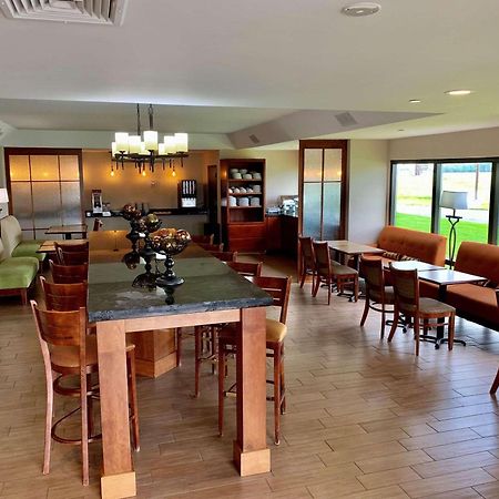 Country Inn & Suites By Radisson, Sandusky South, Oh Milan Екстер'єр фото